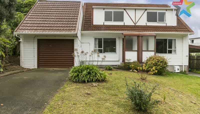 2A Percy Dyett Drive, Karori
