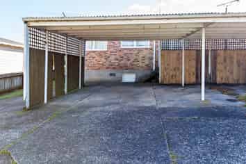 2/10 Athens Road, Onehunga