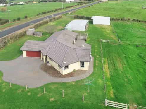 121 Brook Road, Awhitu