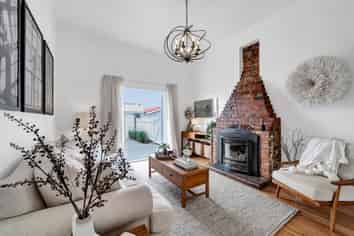 9 Mayfair Place, Westown