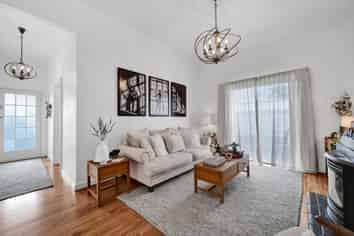 9 Mayfair Place, Westown