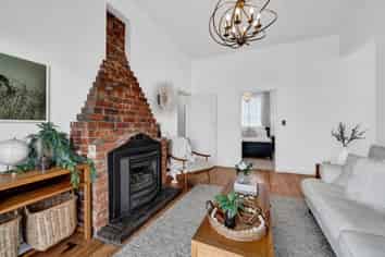 9 Mayfair Place, Westown