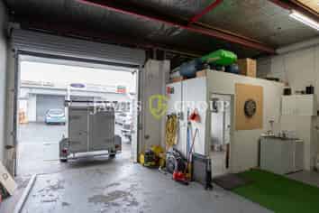 The best industrial location in Wiri – 91sqm