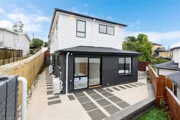 121D New Windsor Road, New Windsor