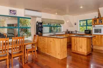 312 Hokianga Harbour Drive, Omapere