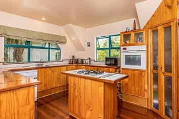 312 Hokianga Harbour Drive, Omapere