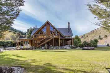 10 Mount Lyford Forest Drive, Lyford