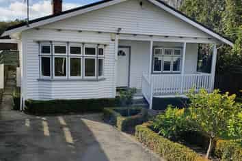 22 Chamberlain Road, Karori