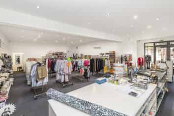 Mason's Drapery, Darfield