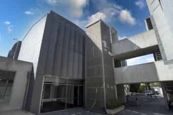 MODERN EDEN TERRACE OFFICE