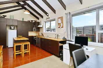 2/555 Cranford Street, Papanui