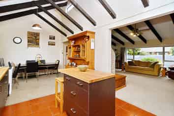 2/555 Cranford Street, Papanui