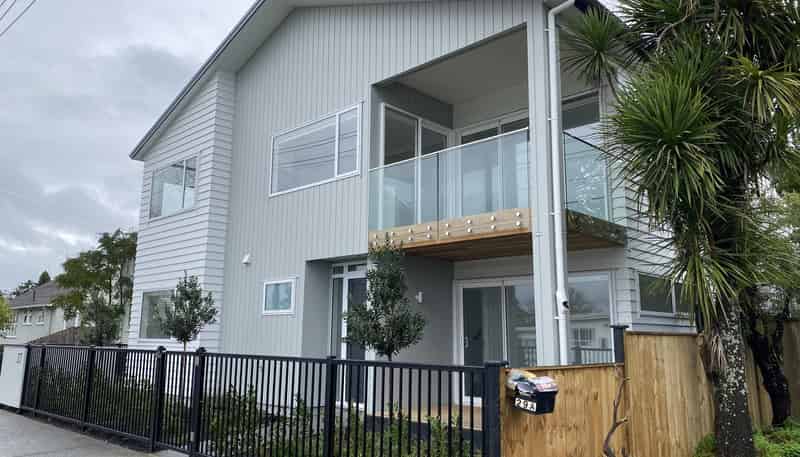 1/27 Dunkirk Road, Panmure