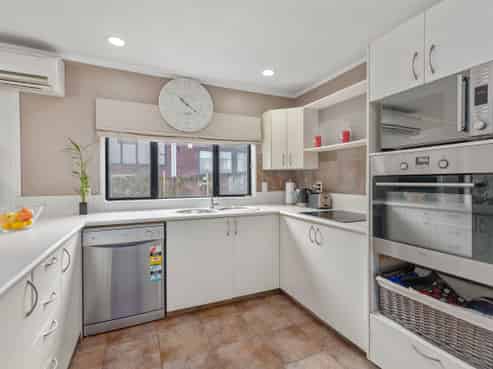 2/26 Centorian Drive, Windsor Park