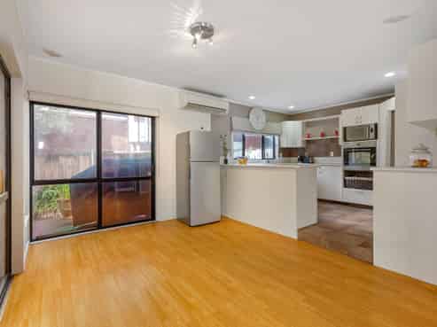 2/26 Centorian Drive, Windsor Park