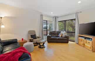 2/26 Centorian Drive, Windsor Park