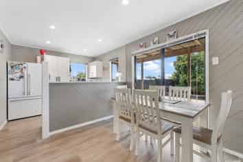 23 Silverstone Place, Henderson