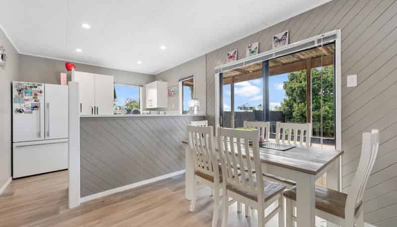 23 Silverstone Place, Henderson