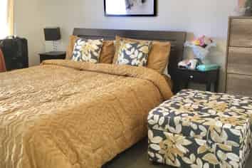 18/1 Briar way, New Lynn