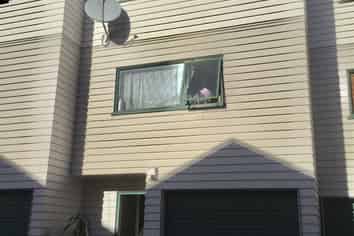 18/1 Briar way, New Lynn