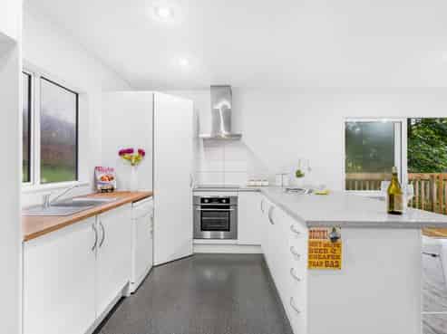 83 Don Buck Road, Massey