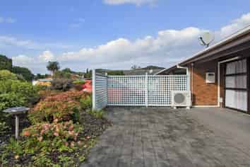 3/121 Kamo Road, Kensington