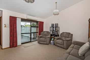 3/121 Kamo Road, Kensington