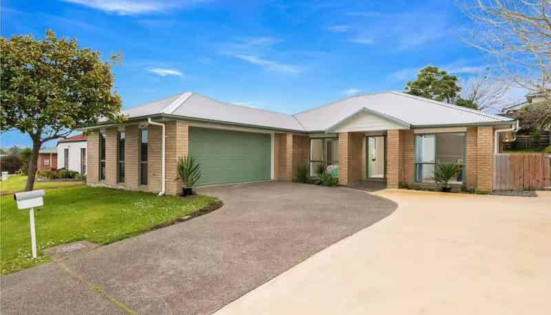 3 Hercules Drive, Henderson