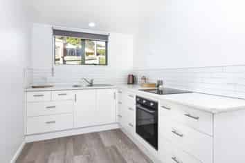 8 Allans Beach Road, Portobello