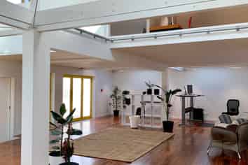 Business Lease with City Living