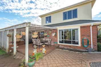 11 Gumtree Rise, Saint Johns Hill