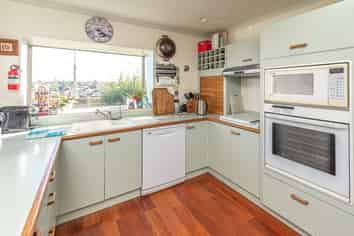 11 Gumtree Rise, Saint Johns Hill