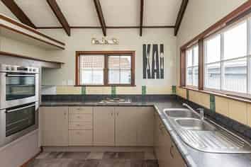 14 Lanark Crescent, Tamatea