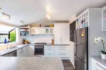 53a Swann Beach Road, Stanmore Bay