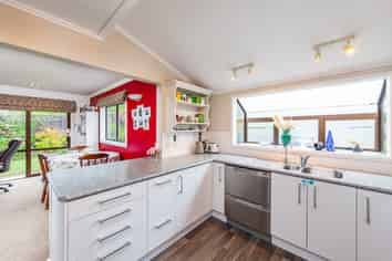 53a Swann Beach Road, Stanmore Bay