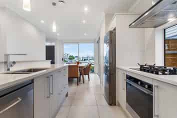 39 Costa Viva Crescent, Karaka