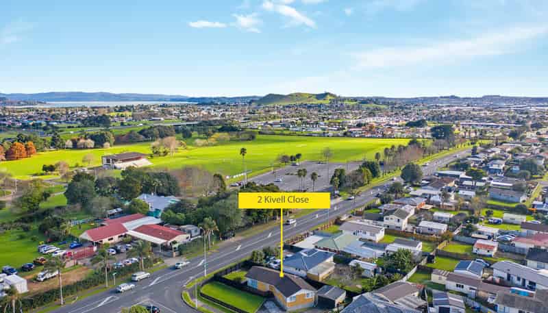 2 Kivell Close, Mangere East
