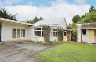 898 Bluff Highway, Clifton