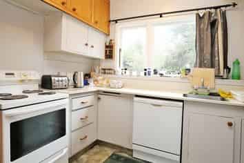 898 Bluff Highway, Clifton