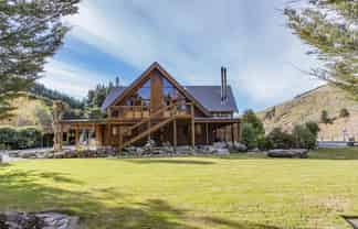 10 Mount Lyford Forest Drive, 