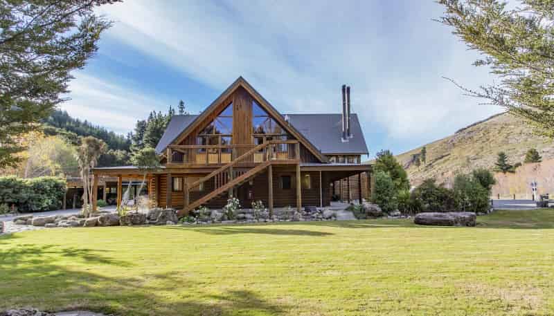 10 Mount Lyford Forest Drive, 