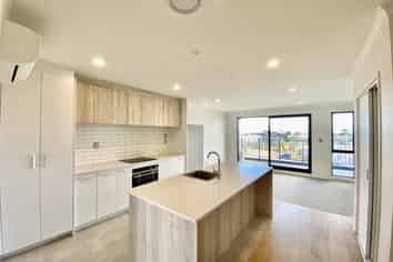 3/1 Aperira Lane, Wiri