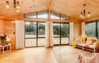 10 Toroa Road, Otaihanga