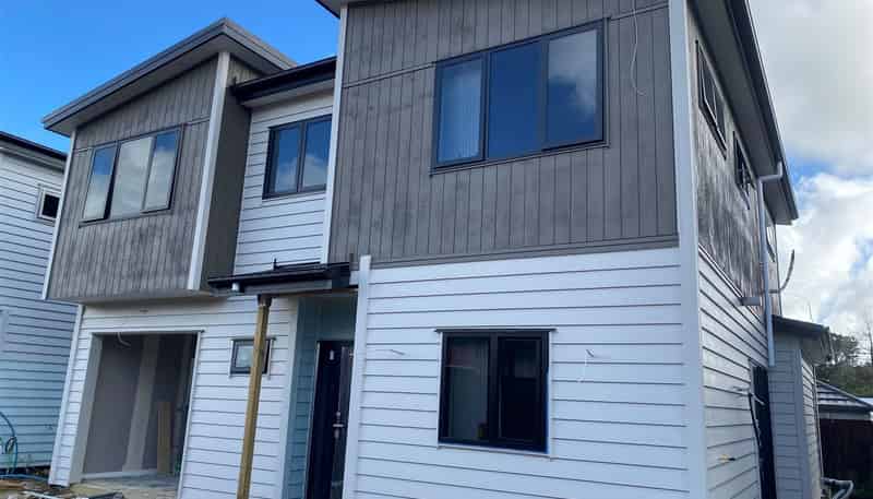 2/43 Border Road, Henderson