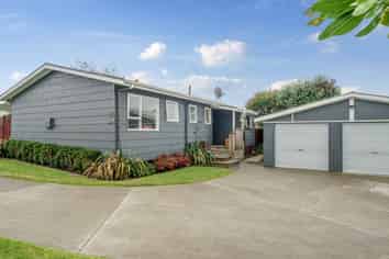 34 Arnold Grove, Paraparaumu Beach
