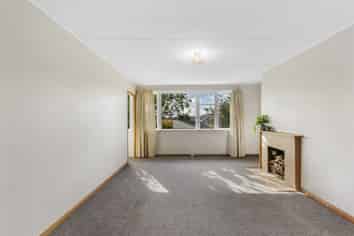 16 Morrie Laing Avenue, Mount Roskill