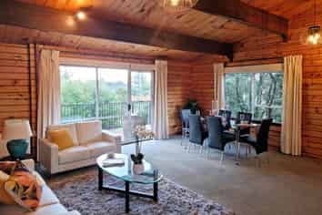 172 Rocking Horse Road, Southshore