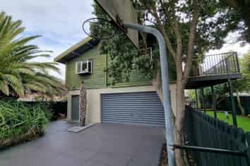 172 Rocking Horse Road, Southshore