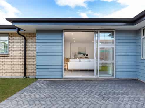 8 Bastille Court, Rangatira Park