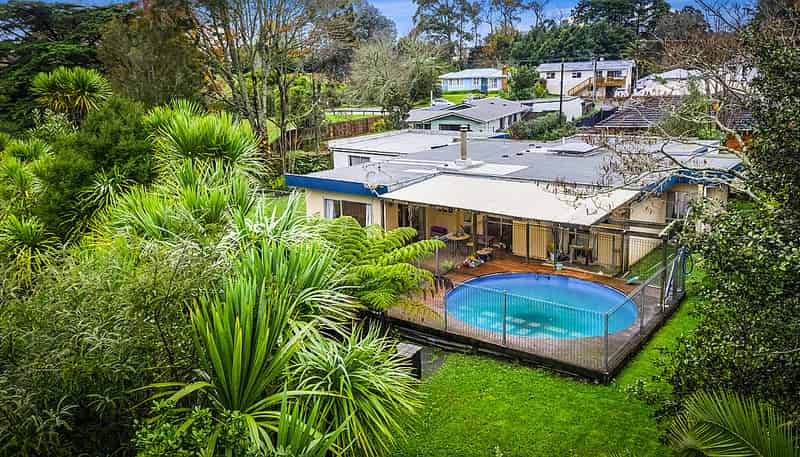 68 Woodside Road, Massey